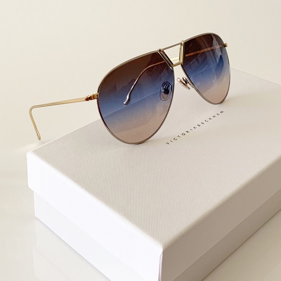 Victoria Beckham Sunglasses, New - Picture 2 of 9